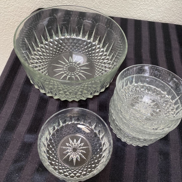 Dining Vintage Pressed Glass Salad Bowl Set W4 Serving Poshmark